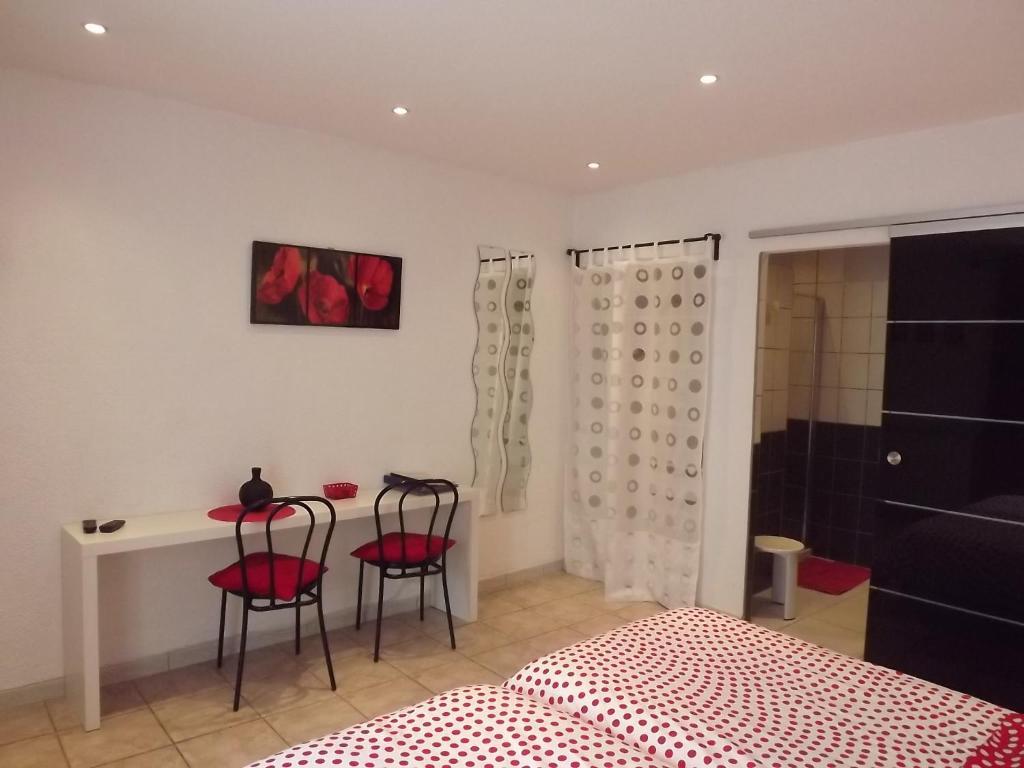 Chambres D'Hotes- Le Pre Aux Anes Albon Szoba fotó