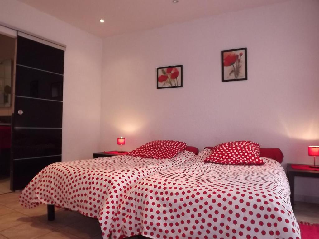 Chambres D'Hotes- Le Pre Aux Anes Albon Szoba fotó