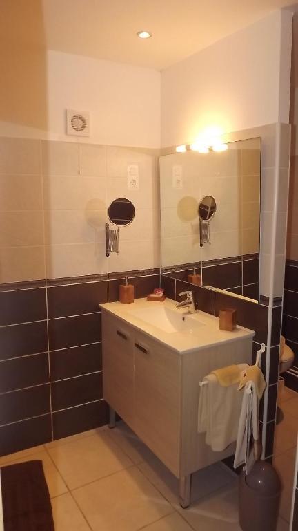 Chambres D'Hotes- Le Pre Aux Anes Albon Szoba fotó